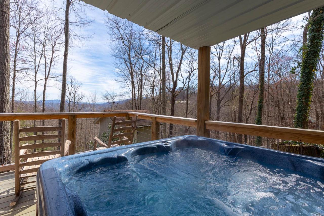 Bear View Chalet, 3 Bedroom, Pool, Pets, Arcades, Wifi, Hot Tub, Sleeps 12 Gatlinburg Zewnętrze zdjęcie