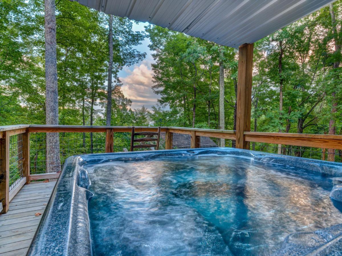 Bear View Chalet, 3 Bedroom, Pool, Pets, Arcades, Wifi, Hot Tub, Sleeps 12 Gatlinburg Zewnętrze zdjęcie